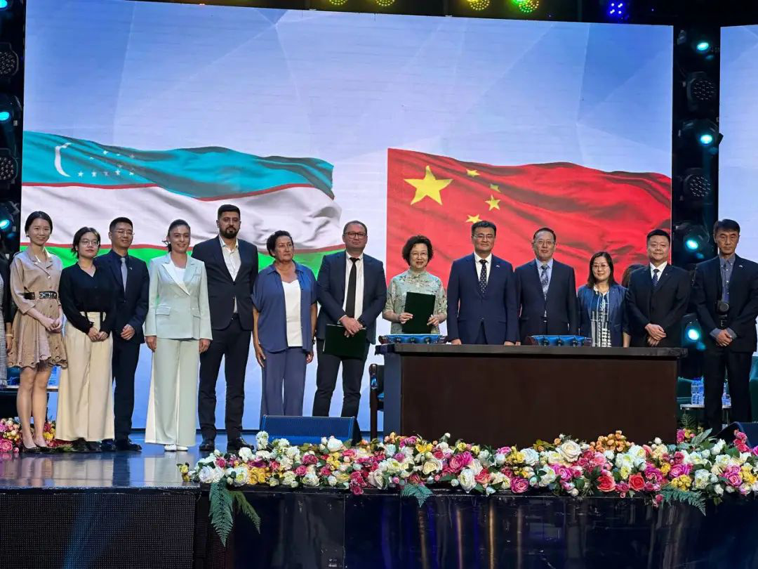 雷竞技RAYBET·(中国)官方网站推动文明交流对话 电影频道加强国际传播能力建(图2)