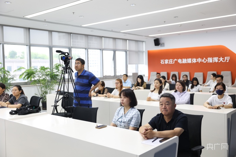 雷竞技RAYBET·(中国)官方网站石家庄启动“石光影像 镜显城市文明风尚”摄影(图2)