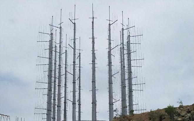雷竞技RAYBET我国一深山里的几根天线为啥让美国如此紧张？能获取全球信息？(图2)